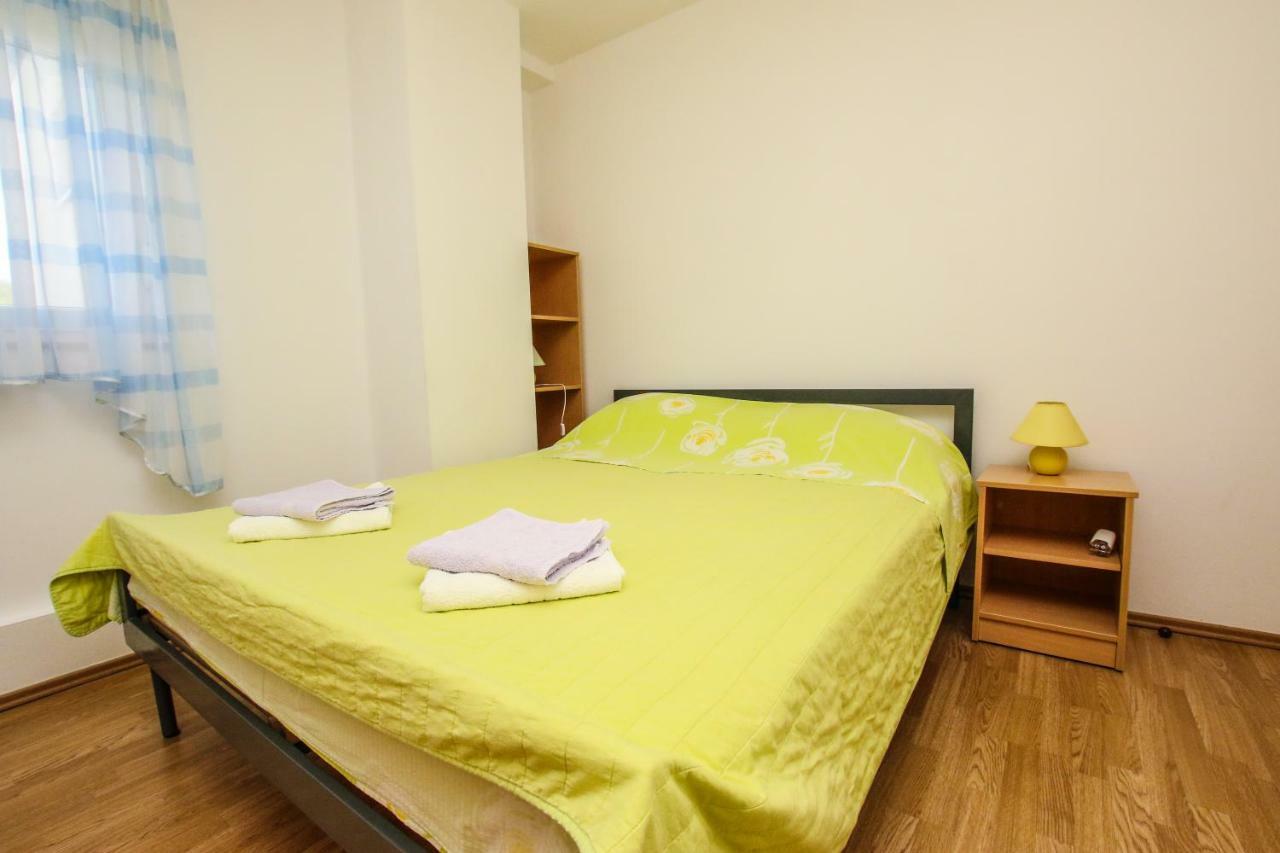 Apartments Vuceric ペロイ エクステリア 写真