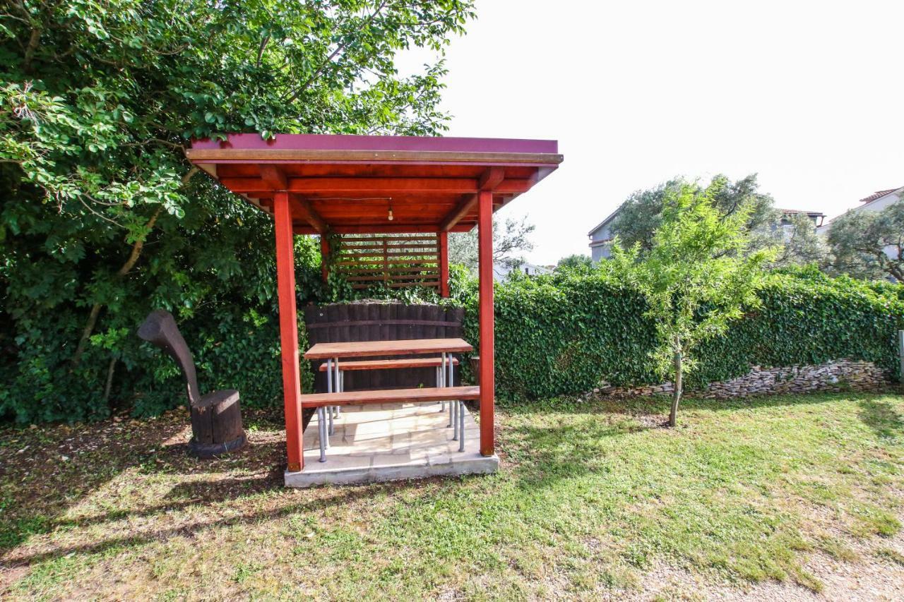 Apartments Vuceric ペロイ エクステリア 写真